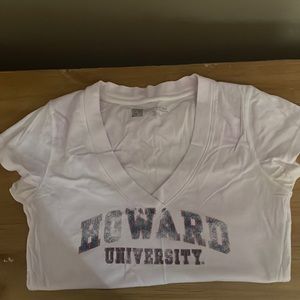 Howard tee